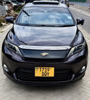 Toyota Harrier 2.0 2015 Maroon for sale