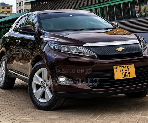 Toyota Harrier 2.0 2015 Maroon