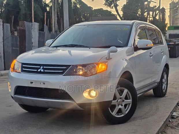 Mitsubishi Outlander 2006 White