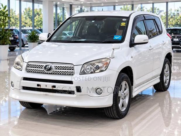Toyota RAV4 2006 White