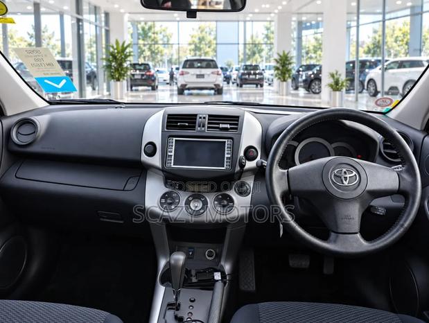 Toyota RAV4 2006 White