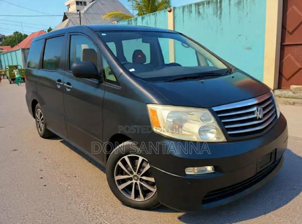 Toyota Alphard 2003 Black