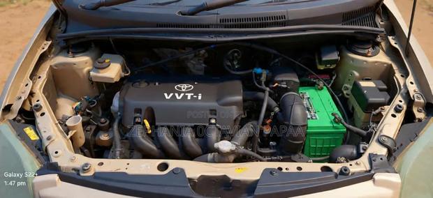 Toyota IST 2004 Beige