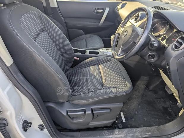 Nissan Dualis 2012 White