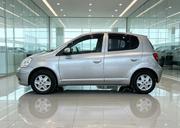 Toyota Vitz 2004 Gold for sale