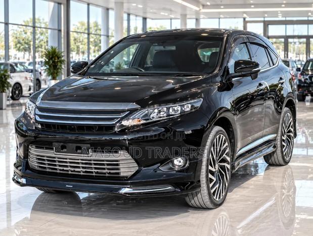 Toyota Harrier 2.0 2015 Black