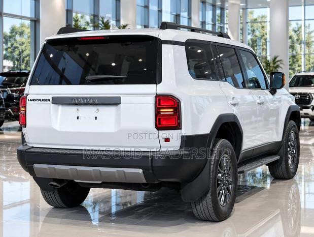 Toyota Land Cruiser 2024 White