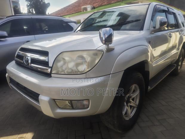 Toyota Hilux Surf 2003 White