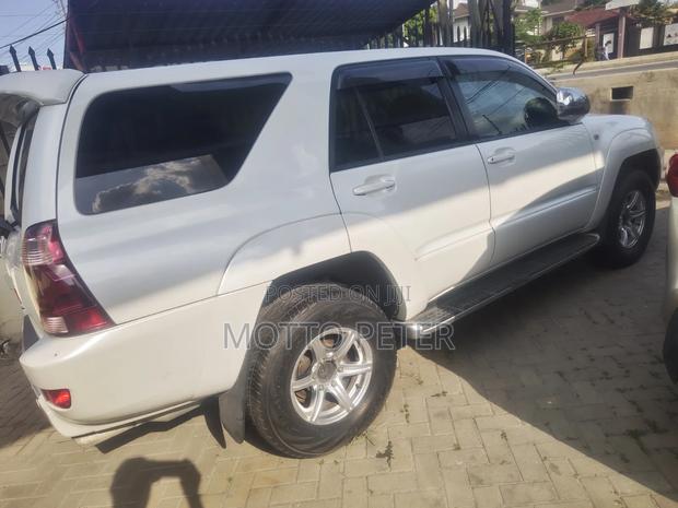 Toyota Hilux Surf 2003 White