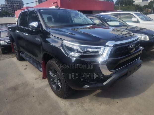 Toyota Hilux 2023 Black