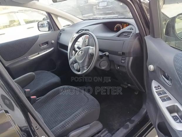 Toyota Ractis 2012 Black