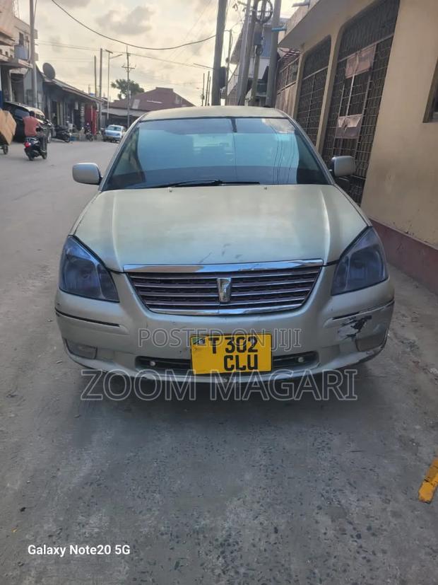 Toyota Premio 2005 Silver