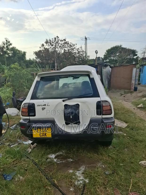 Toyota RAV4 Cabriolet 1998 White
