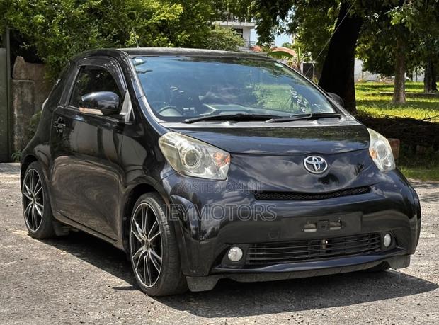 Toyota iQ 2010 Black