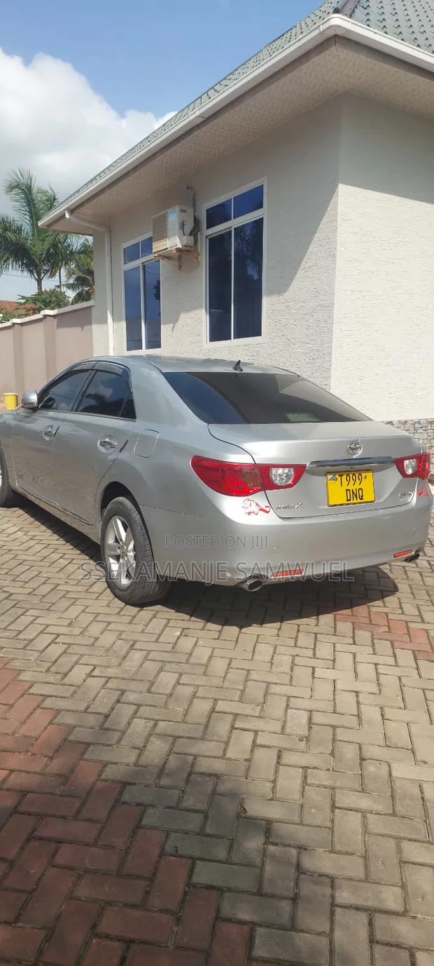Toyota Mark X 2.5 AWD 2015 Silver