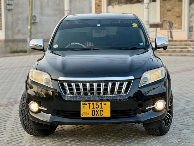 Toyota Vanguard 2010 Black
