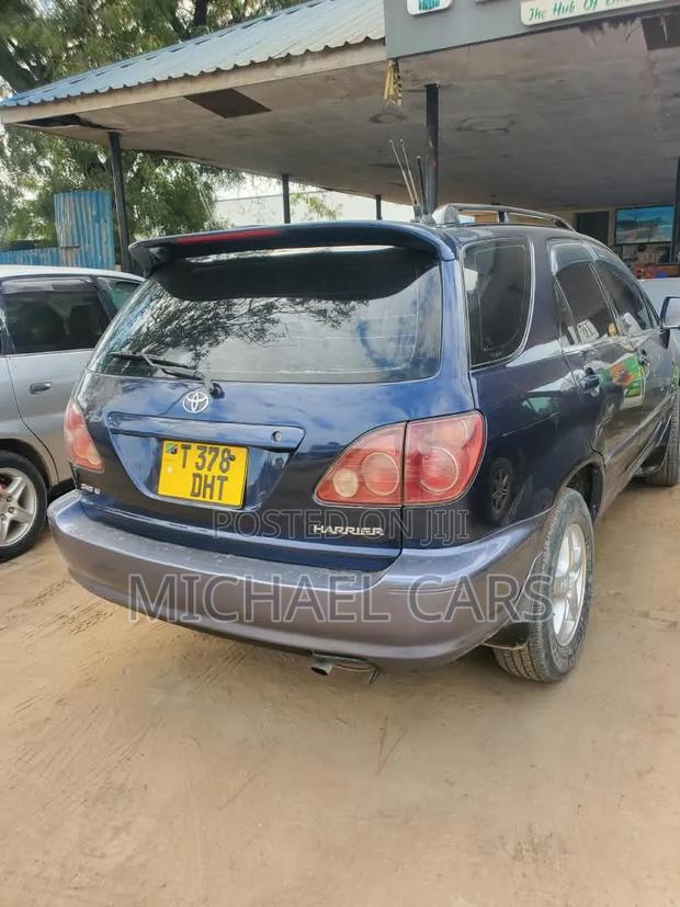 Toyota Harrier 2002 Blue