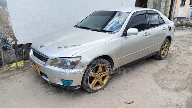 Toyota Altezza AS 200 2001 Silver