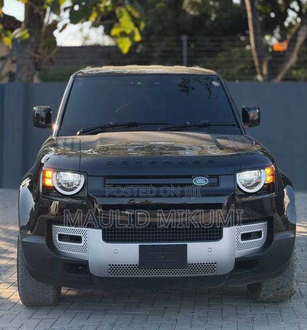 Land Rover Defender 2022 Black