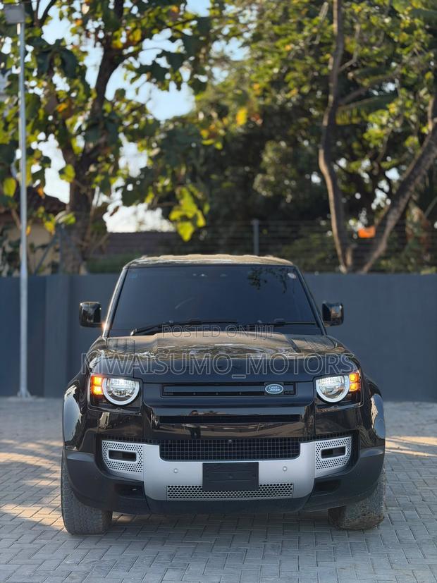 Land Rover Defender 2022 Black