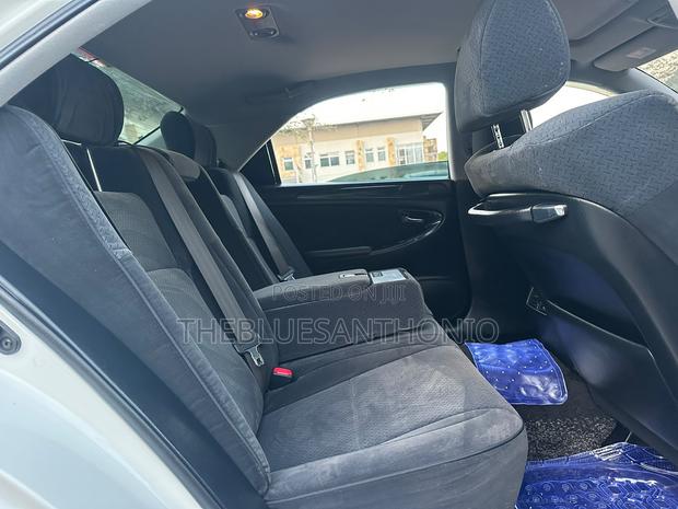 Toyota Crown 2006 Pearl