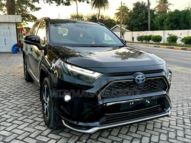 Toyota RAV4 Limited AWD 2023 Matt Black