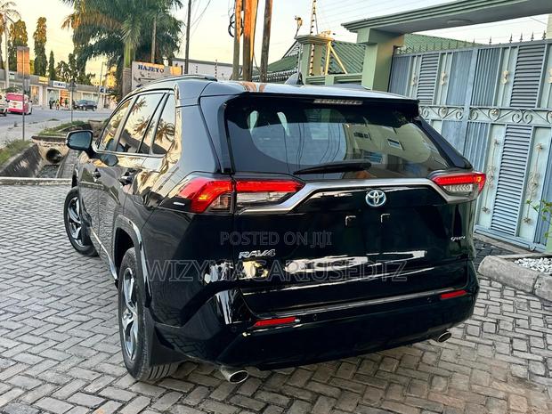 Toyota RAV4 Limited AWD 2023 Matt Black