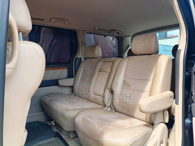Toyota Alphard 2005 Black