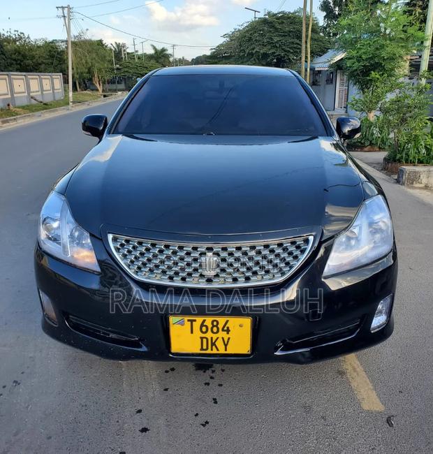 Toyota Crown 2009 Black