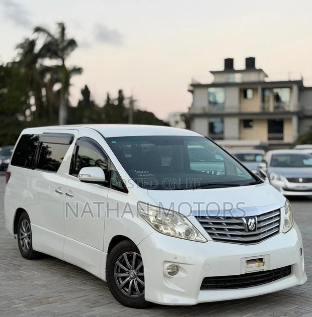 Toyota Alphard 2010 White