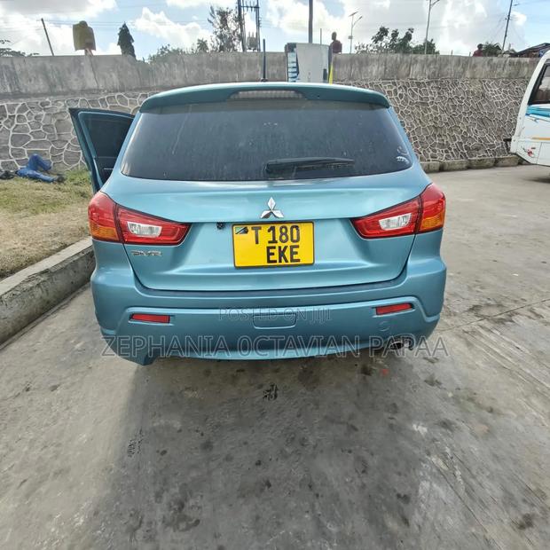 Mitsubishi RVR 2.0 2011 Blue
