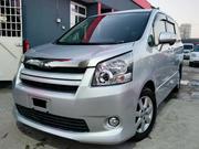 Toyota Noah 2007 Silver for sale
