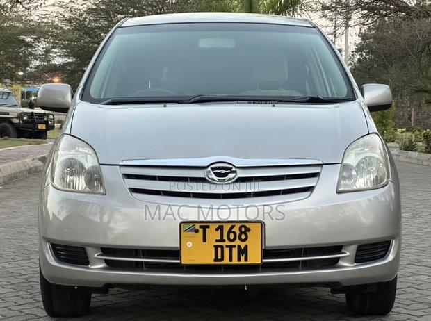 Toyota Corolla Spacio 2003 Silver