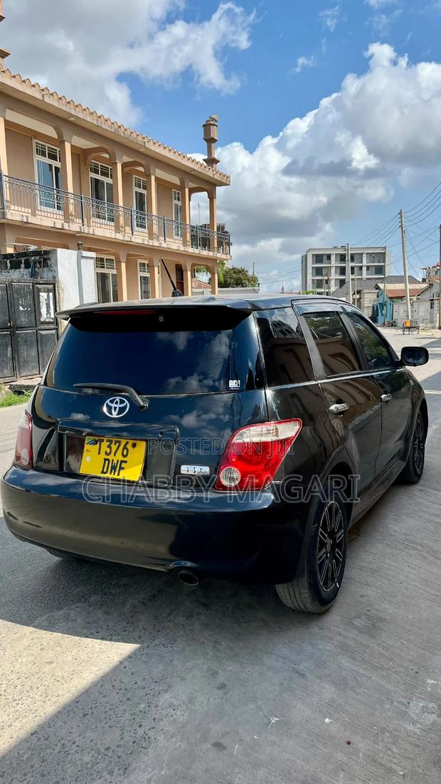 Toyota IST 2006 Black