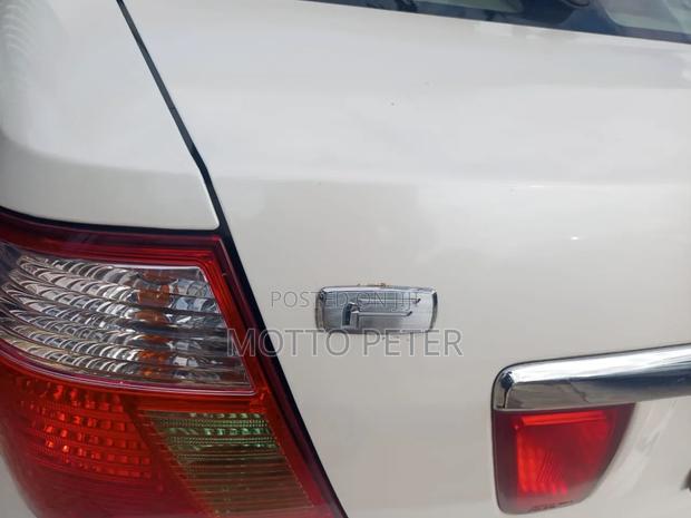 Toyota Premio 2003 White