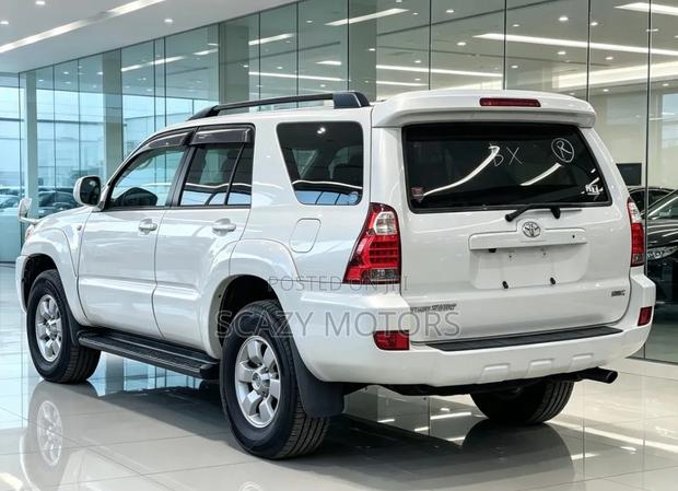 Toyota Hilux Surf 2008 White