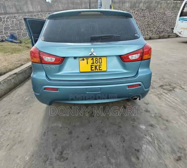 Mitsubishi RVR 2.0 2012 Blue