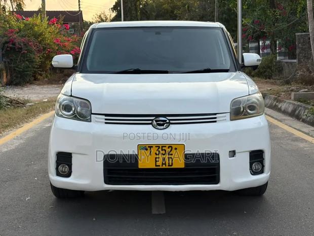 Toyota Corolla Rumion 2008 White