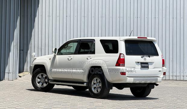 Toyota Hilux Surf 2003 White
