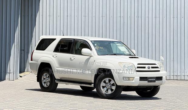 Toyota Hilux Surf 2003 White