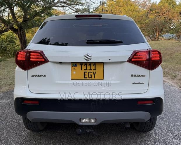 Suzuki Vitara 2015 White