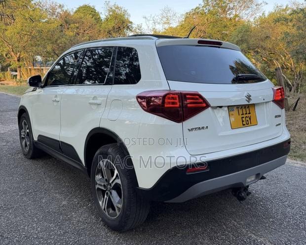 Suzuki Vitara 2015 White