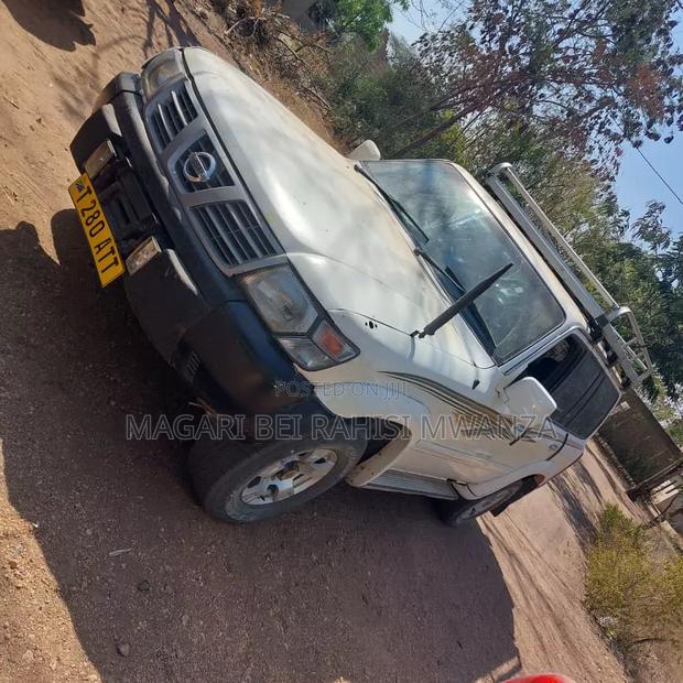 Nissan Patrol 2007 White