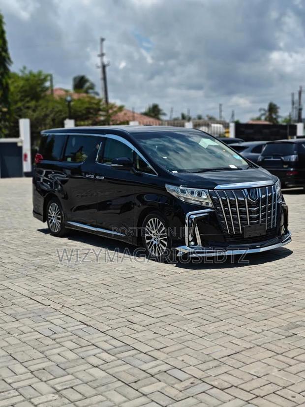 Toyota Alphard 2.5 Petrol AWD 2021 Matt Black