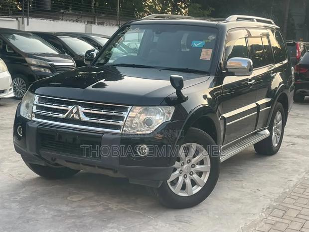 Mitsubishi Pajero 2009 Black