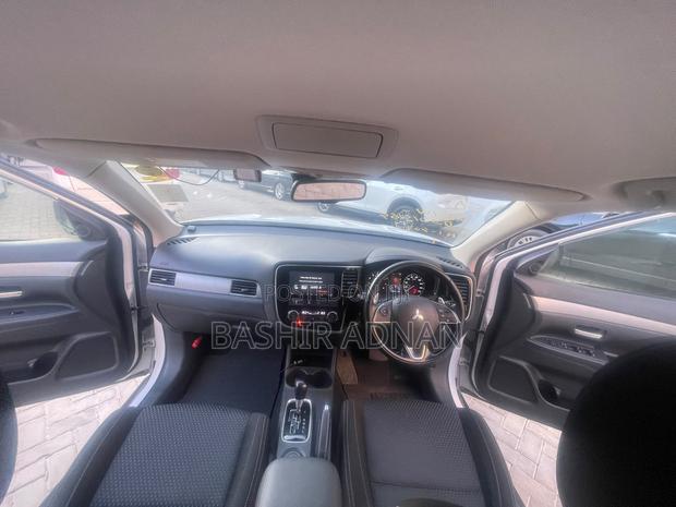 Mitsubishi Outlander 2016 Pearl