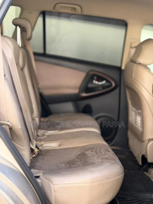 Toyota Vanguard 2009 Beige