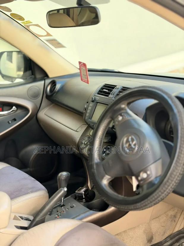Toyota Vanguard 2009 Beige
