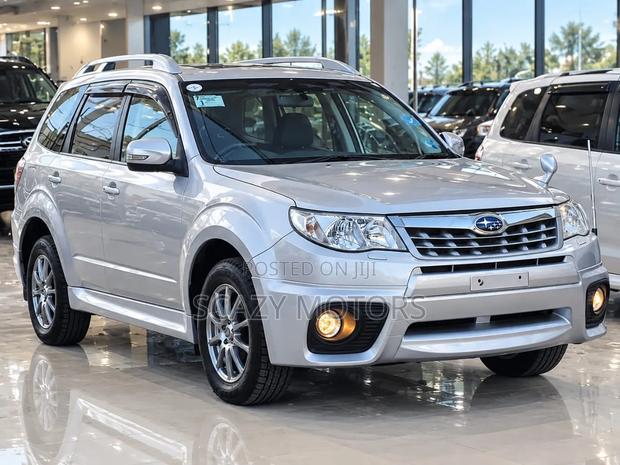 Subaru Forester 2011 Silver