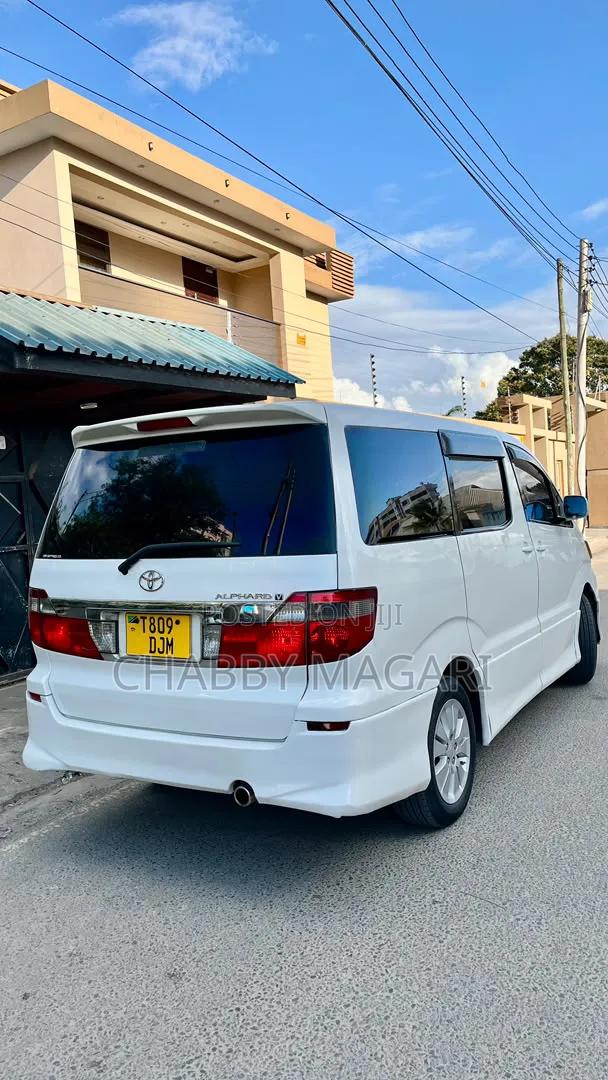 Toyota Alphard 2.4 Petrol FWD 2004 Pearl